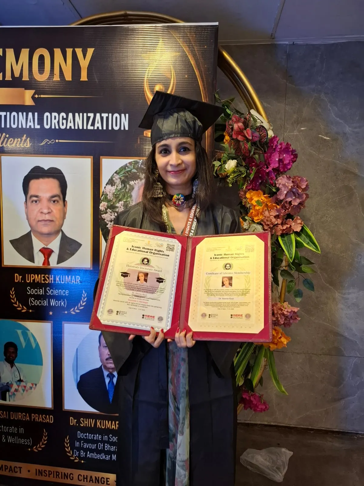दिल्ली की प्रसिद्ध सेलिब्रिटी एस्ट्रोलॉजर सिमरन कौर को हॉनररी डॉक्टरेट की मानद उपाधि से सम्मानित किया गया