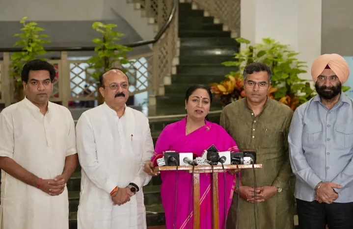 दिल्ली लक्ष्मी योजना’ के लिए 1 अगस्त से पोर्टल शुरू, रक्षाबंधन पर 2,500 रुपये की पहली किस्