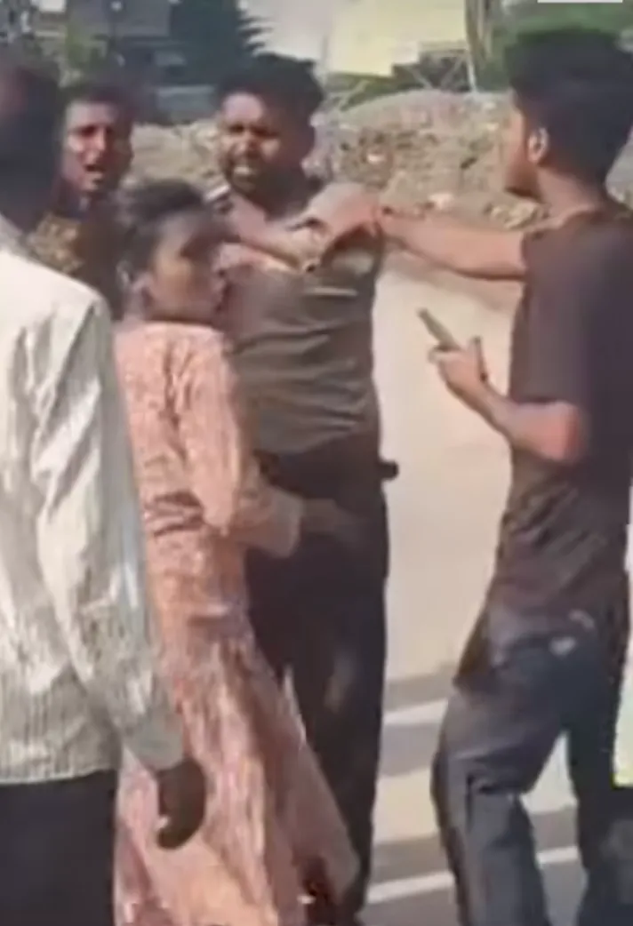 कानपुर: स्कूल जा रहे पिता और दो मासूम सड़क हादसे में घायल