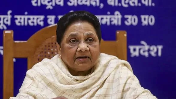 संत रविदास नगर नाम बहाल होने पर मायावती ने यूपी सरकार का किया स्वागत, सपा पर साधा निशाना
