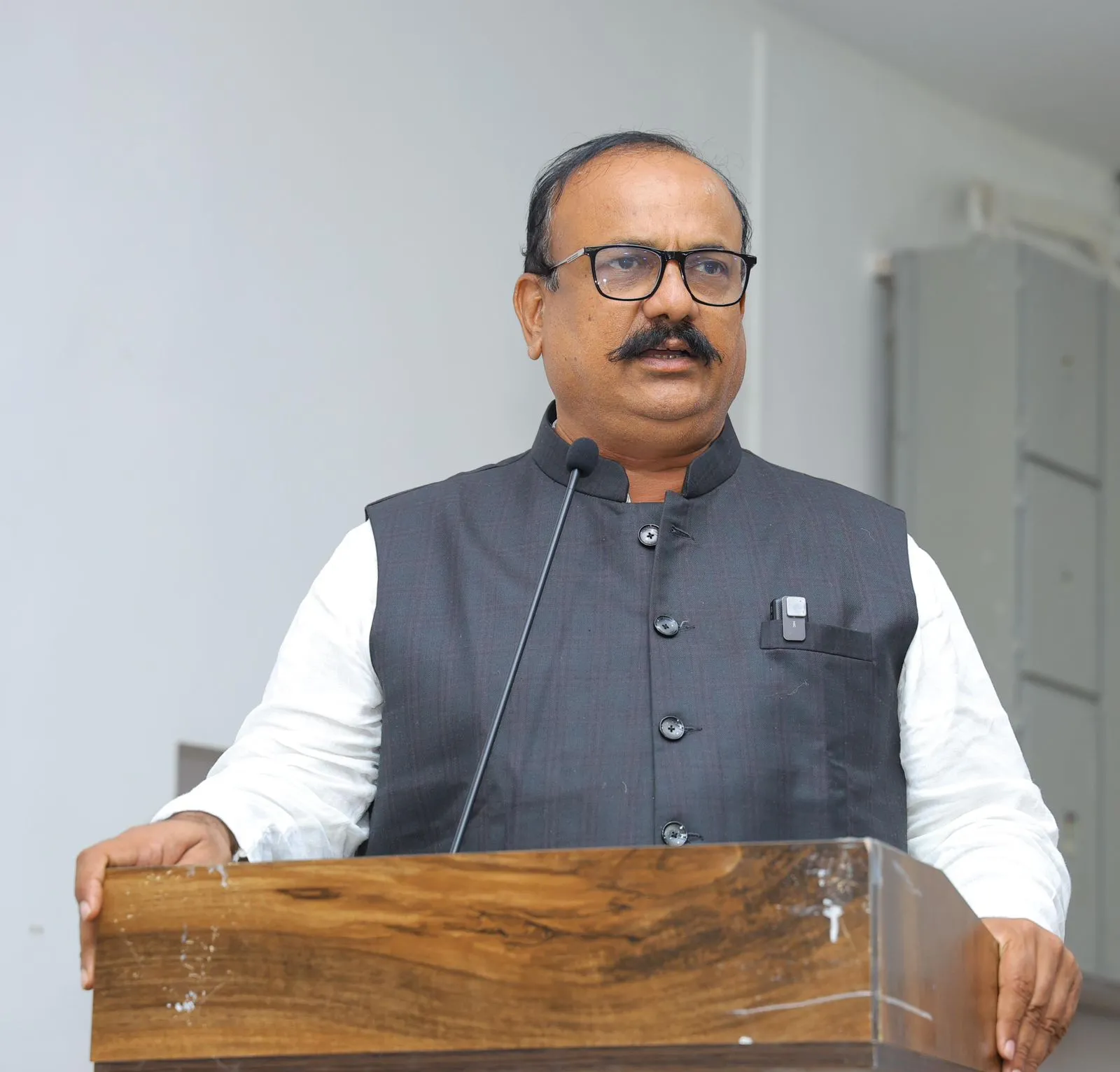‘ई-२०’ हे मोदी-गडकरी-फडणवीसांचा मोठा स्कॅम, केंद्रीय मंत्री नितीन गडकरींचा राजीनामा घ्या: हर्षवर्धन सपकाळ.