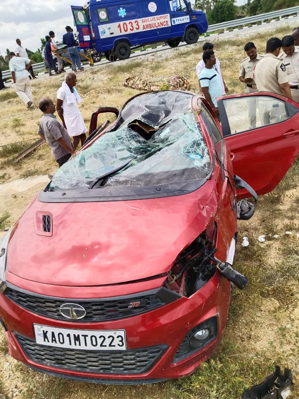 आंध्र प्रदेश: एक्सप्रेस हाईवे पर भीषण सड़क हादसा, दो महिलाओं की मौत