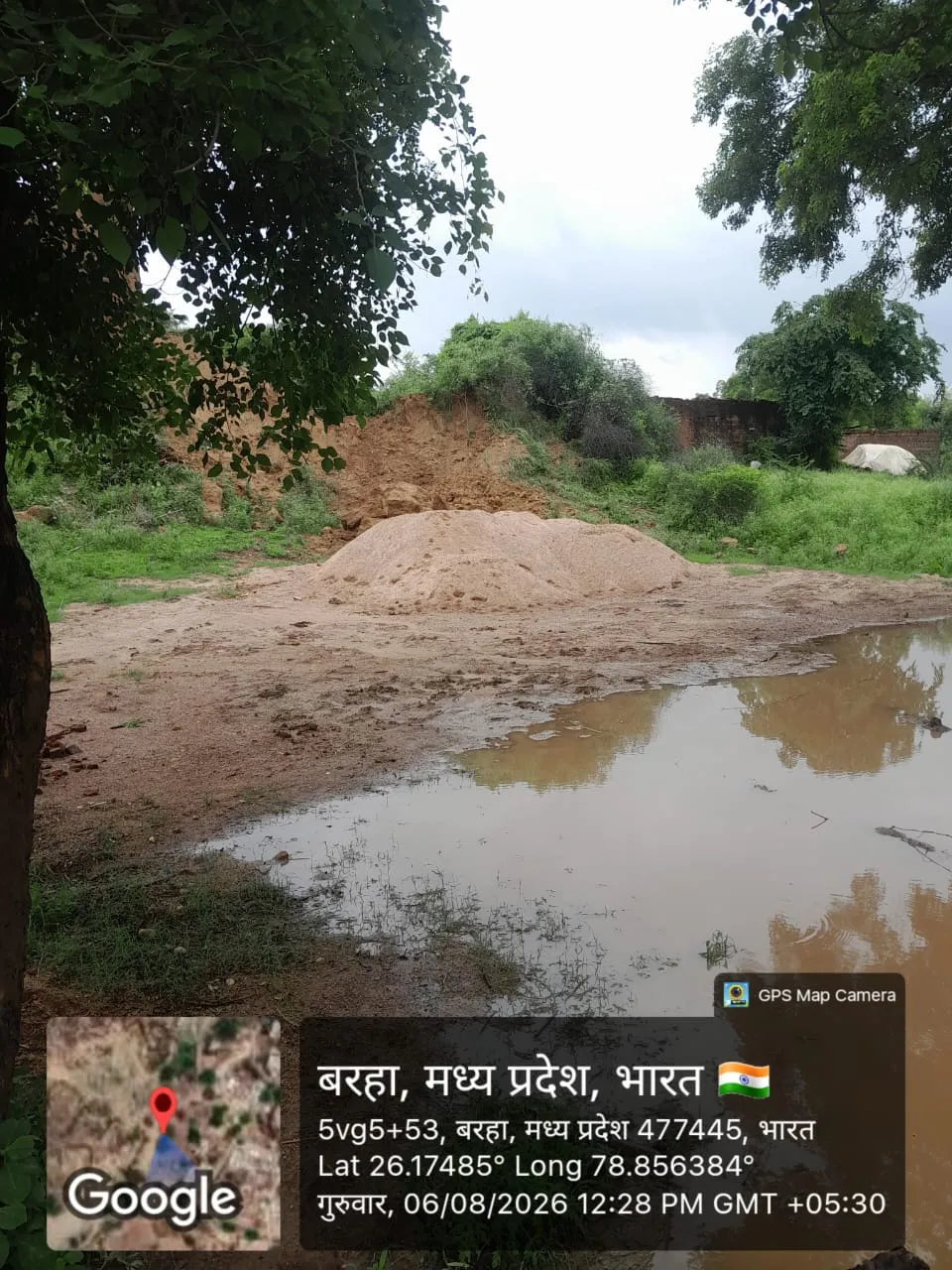 *एनजीटी की रोक के बाद भी सिंध नदी से अवैध उत्खनन,सिंध नदी के किनारे के गांवों में अवैध डम्प कर रहे रेत माफिया..*