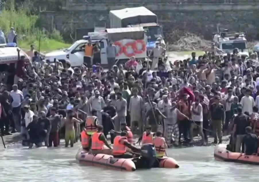 Thousands Gather in Bamloora, Ganderbal, to Attend Last Rites of Teenage Boy