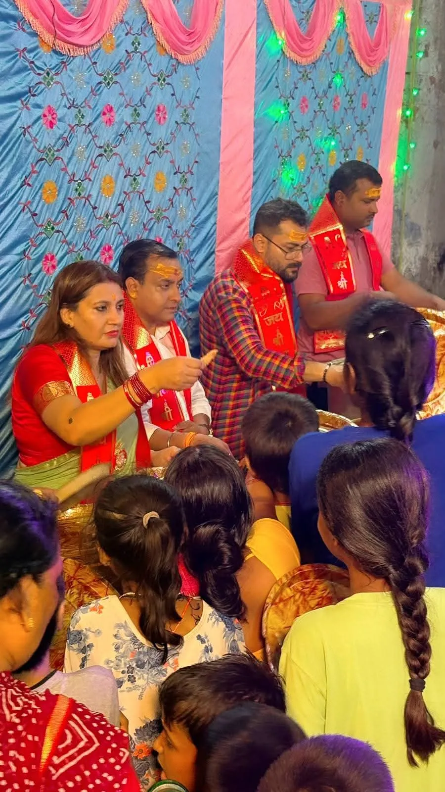 पटना शहर के प्राचीन एवं पावन कबूतरी मंदिर, बाल किशुनगंज में भगवान भोलेनाथ के भव्य श्रृंगार, महाआरती एवं भंडारा कार्यक्रम