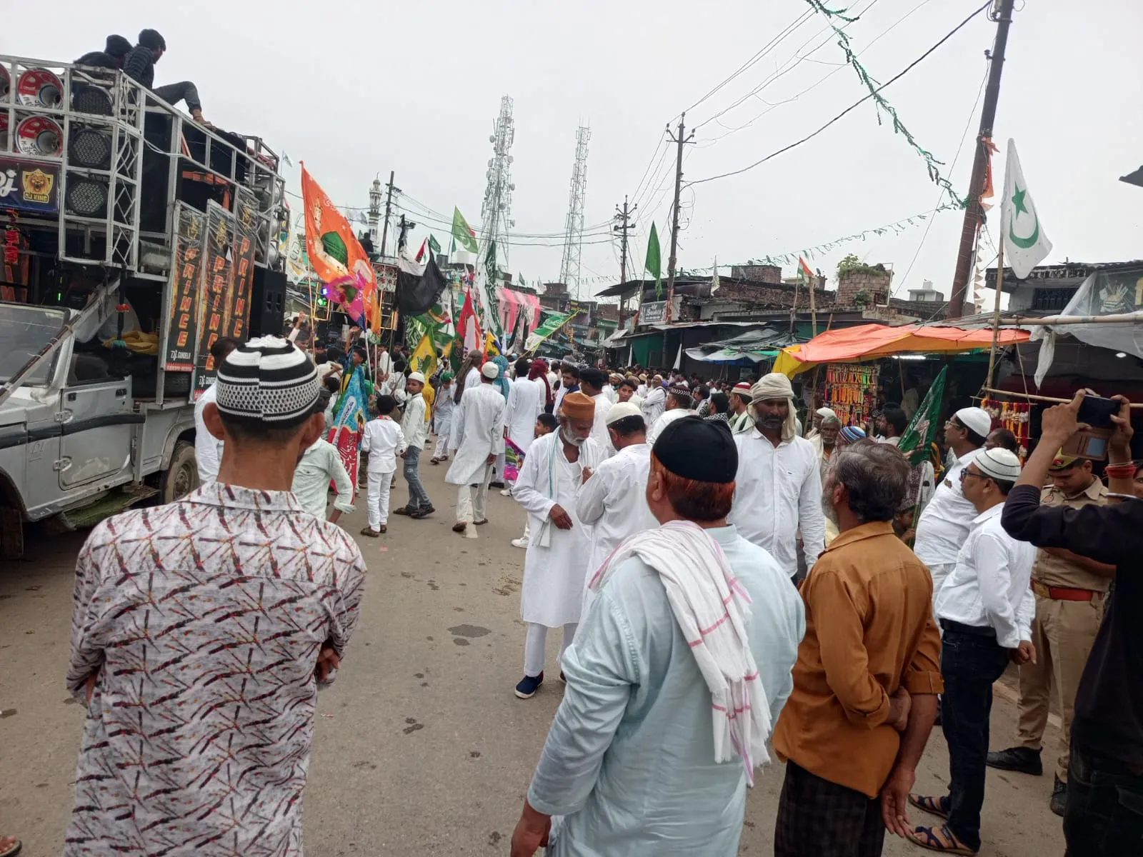 मुस्करा में अकीदत और धूमधाम से निकला जश्ने ईद मिलादुन्नबी का जुलूस, अमन-चैन की मांगी गई दुआएं