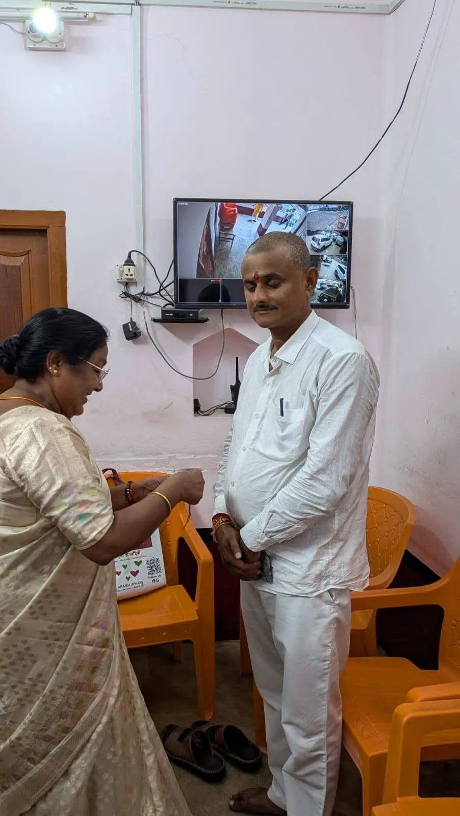 विशेष खबर नरपतगंज से -