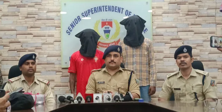 JAMSHEDPUR : गुप्त सूचना पर पुलिस की त्वरित कार्रवाई, 13.12 ग्राम ब्राउन शुगर के साथ दो तस्कर गिरफ्तार