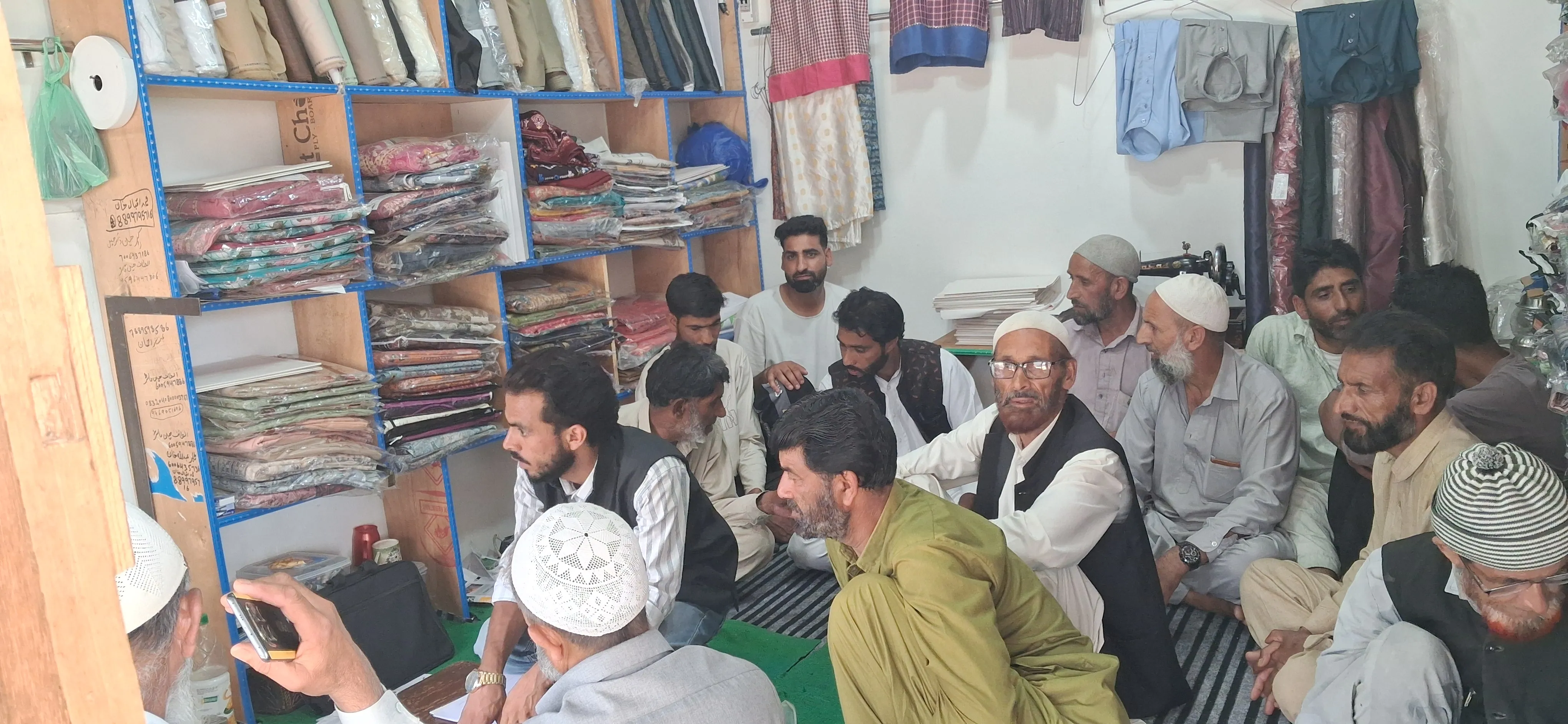 Bella Wussan Panchayat Cheenar Wussan-A mein Forest Rights Act par Awareness Programme,