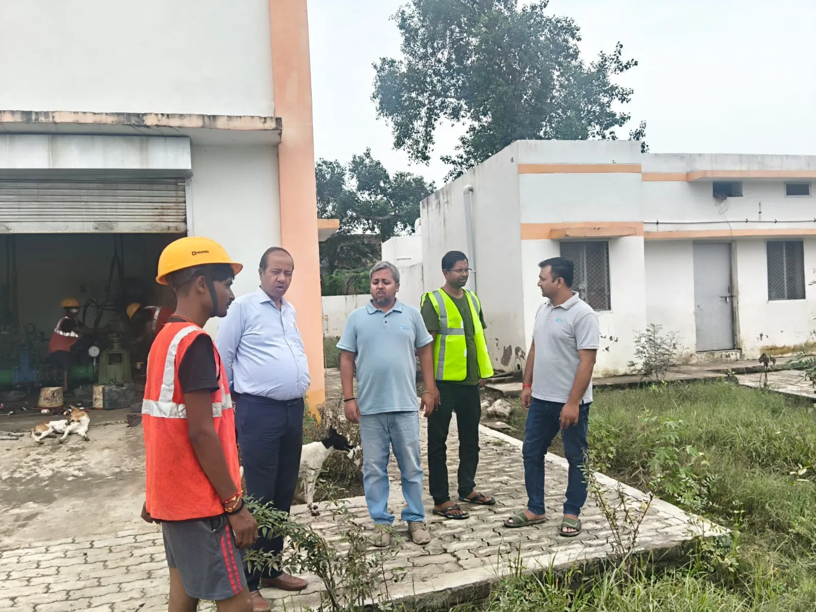 छिरका में जल जीवन मिशन के सीडब्ल्यूआर का एडीएम नमामि गंगे ने किया निरीक्षण, सफाई के बाद ही जलापूर्ति के निर्देश