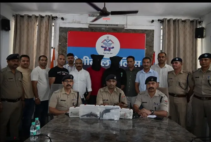 गोरापड़ाव डकैती कांड का पुलिस ने किया खुलासा, 02 और शातिर अभियुक्त गिरफ्तार।