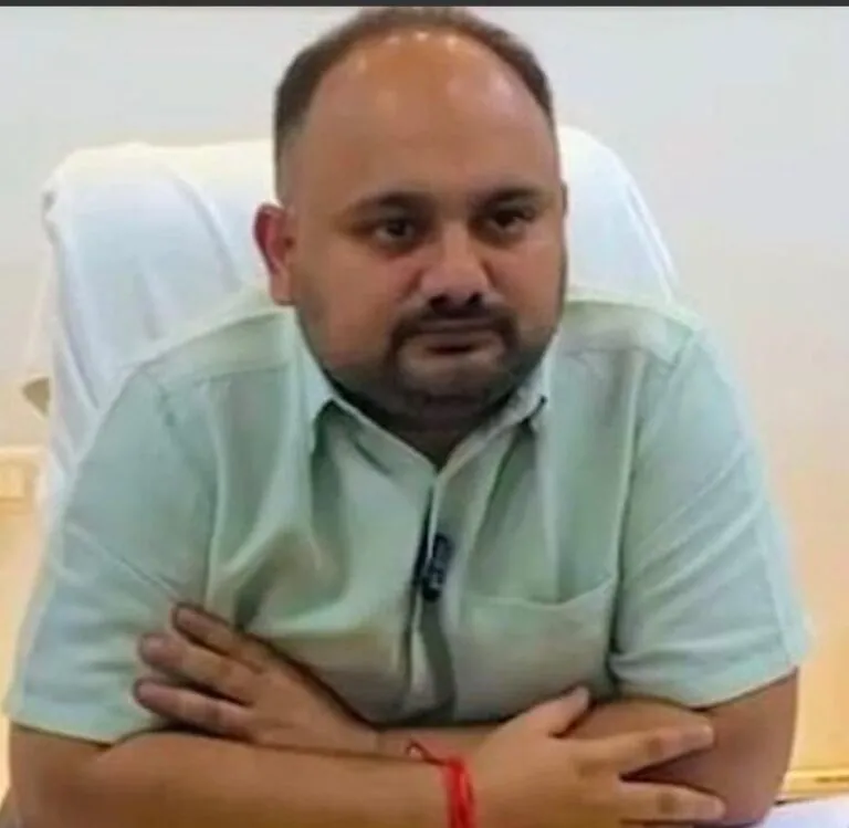 प्रतापगढ़:1165 पुराने राजस्व मुकदमों पर DM का मेगा ऑपरेशन, 5 सितंबर को खुले में लगेगी विशेष अदालत
