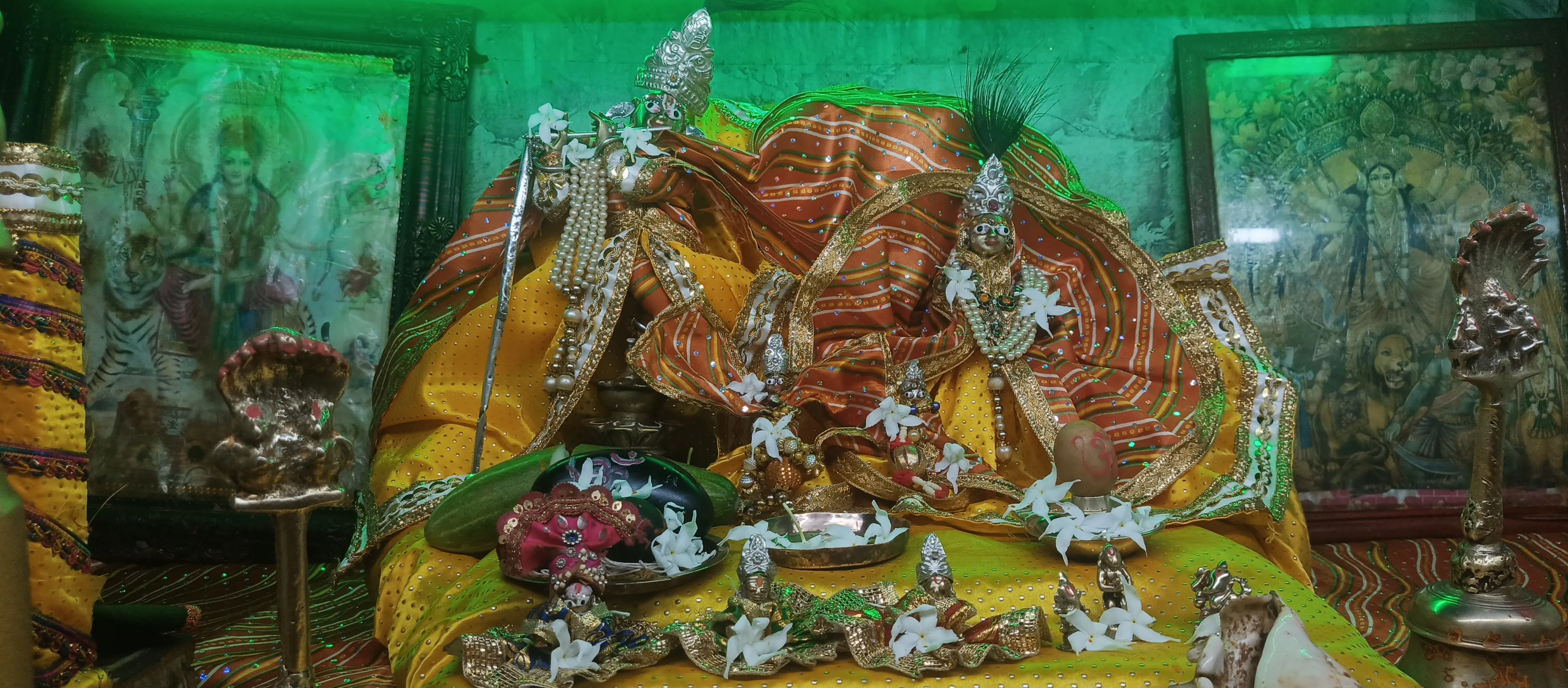 गोमोह के हटियाटांड़ में 200 वर्ष पुरानी परंपरा के साथ मनाई गई श्रीकृष्ण जन्माष्टमी