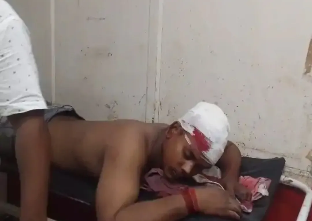 सल्फास की दवा मांगने को लेकर विवाद, दो पक्षों में मारपीट; धारदार हथियार और सरिया से हमले का आरोप