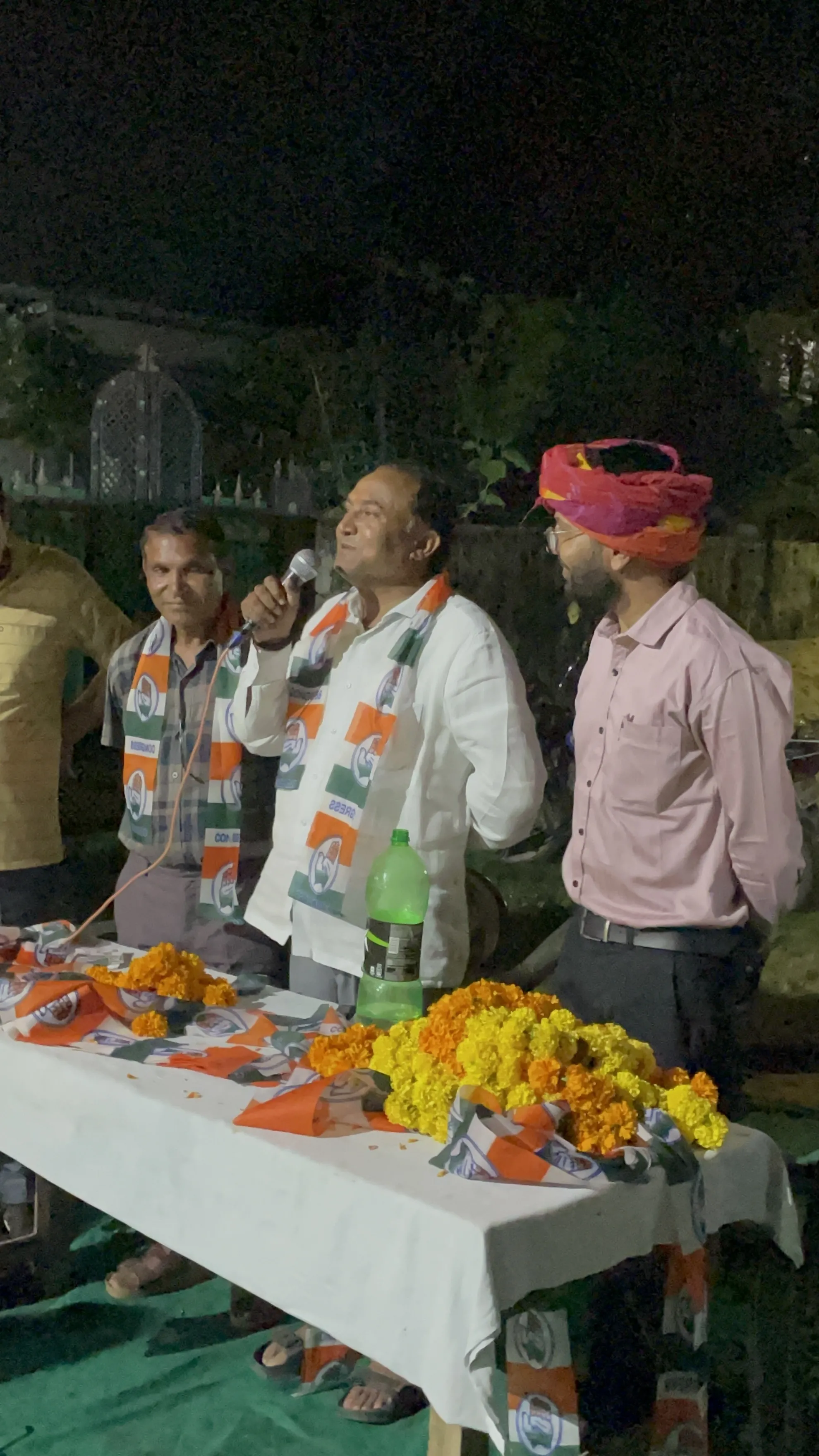 वार्ड नंबर 7 में कांग्रेस प्रत्याशी धना लाल मीणा के समर्थन में चुनावी सभा आयोजित