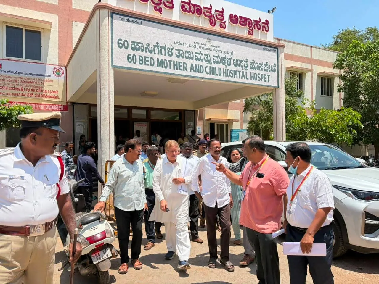 Vijayanagara MLA H.R. Gaviyappa Inspects Mother and Child Maternity Hospital in Hospet