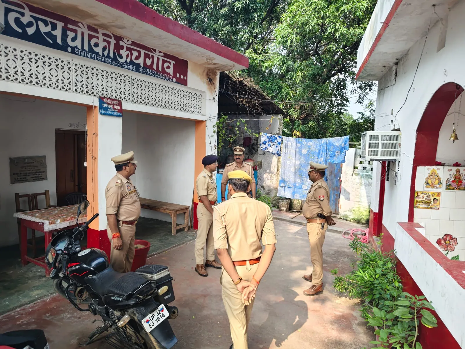 बारासगवर क्षेत्र में मां चन्द्रिका देवी मंदिर और गंगाघाट का निरीक्षण, सुरक्षा व्यवस्था पर दिए निर्देश