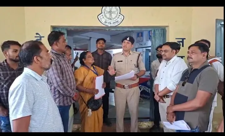 *गांव-गांव बिक रही शराब पर रोक की मांग, चोरी और विवाद बढ़ने का आरोप - सागर की घटना के बाद ग्रामीणों में आक्रोश*