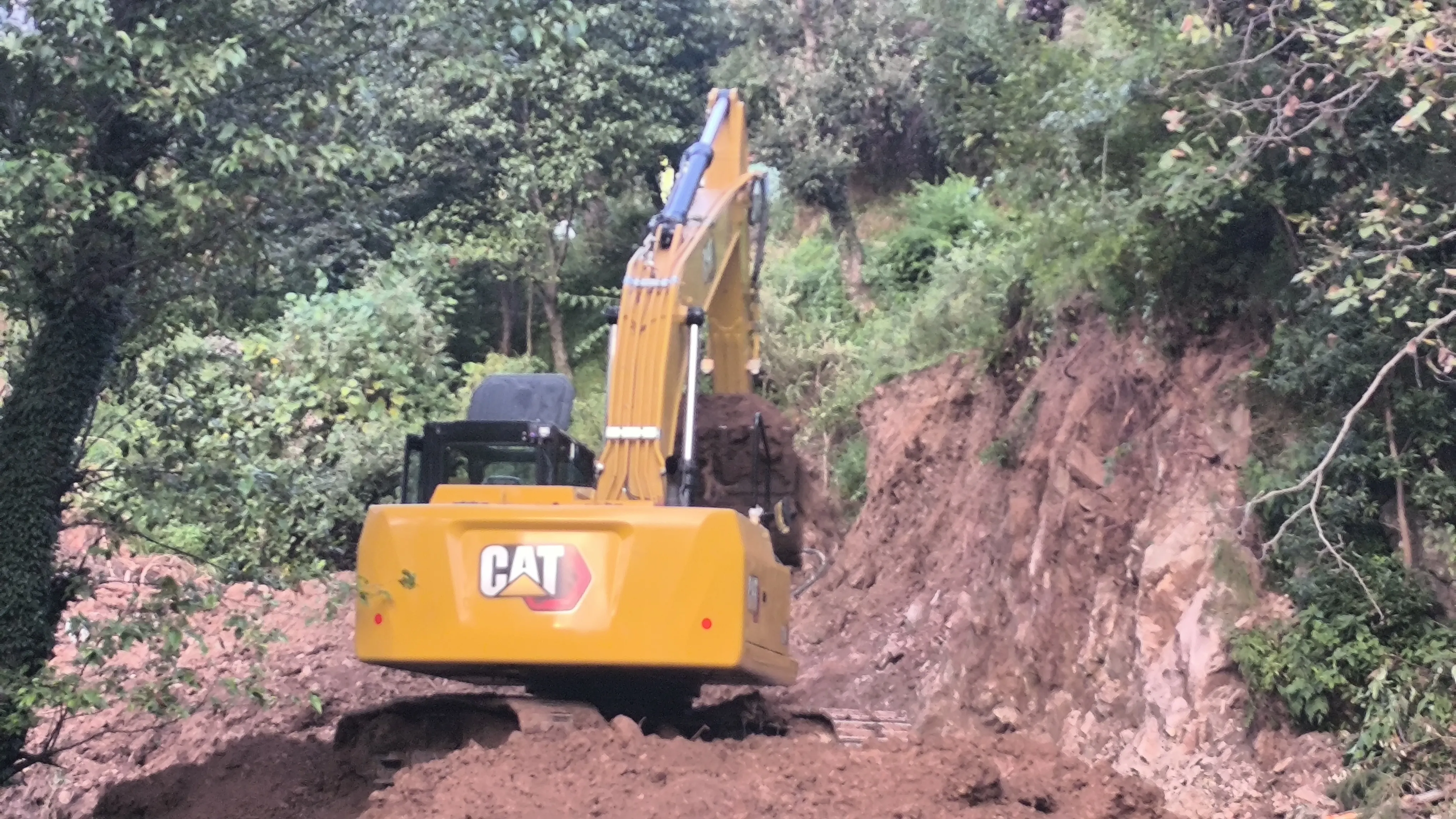 Road Works Progress on Shappri–Bnake Route; Traffic Advisory Issued