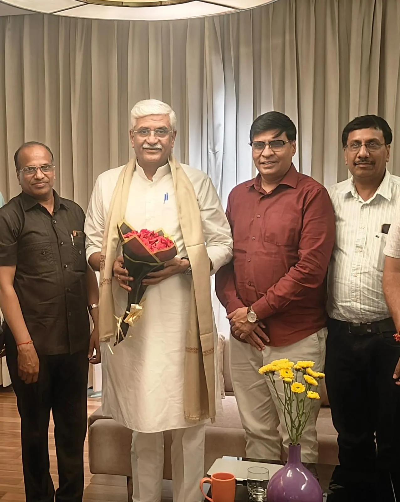 चंडीगढ़ में केंद्रीय मंत्री श्री गजेंद्र सिंह शेखावत जी से नीरज कुमार गुप्ता ने की मुलाकात