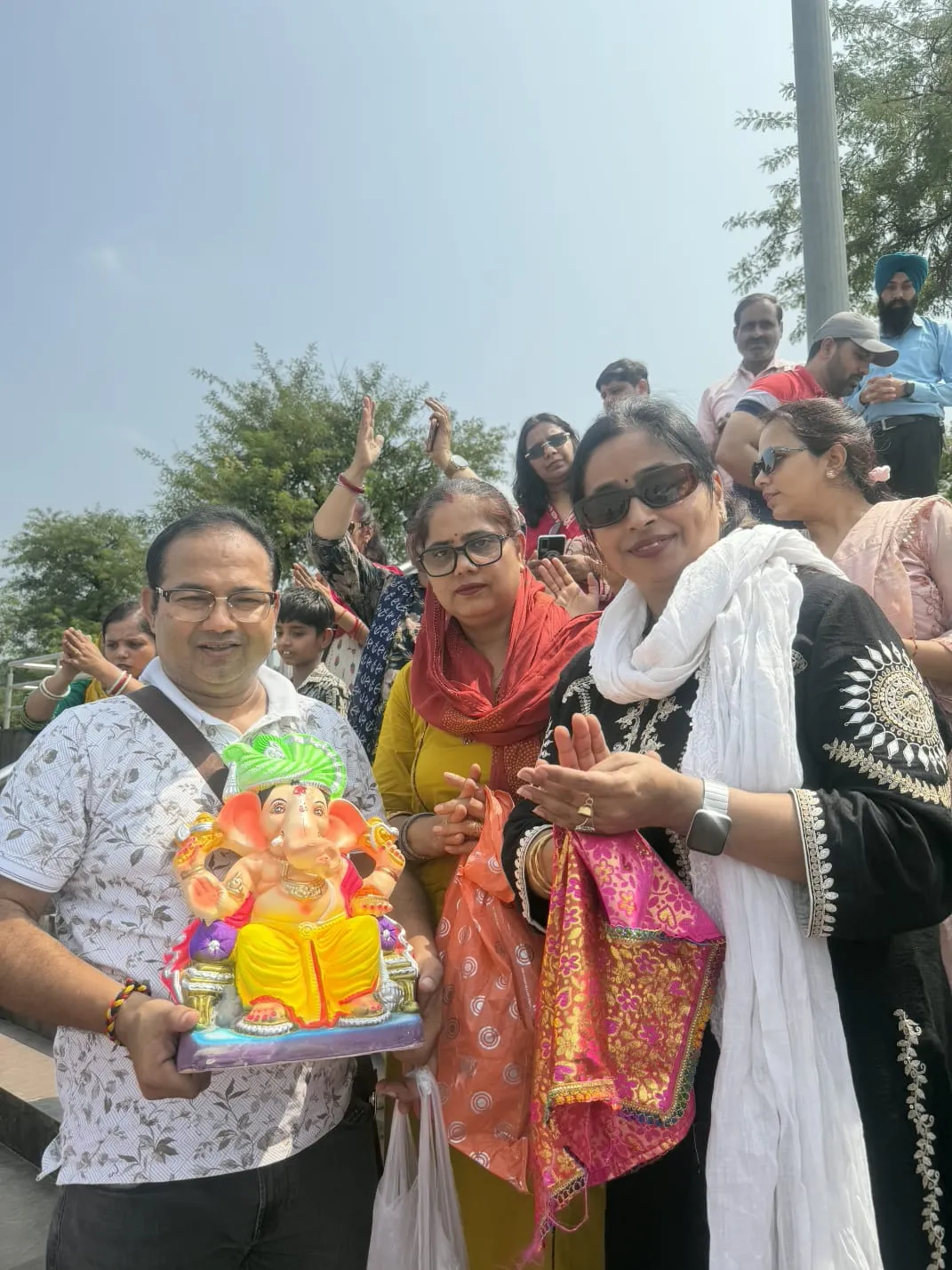हरिद्वार में श्रद्धा और भक्ति के साथ यूनिवर्सल परिवार ने किया गणपति विसर्जन