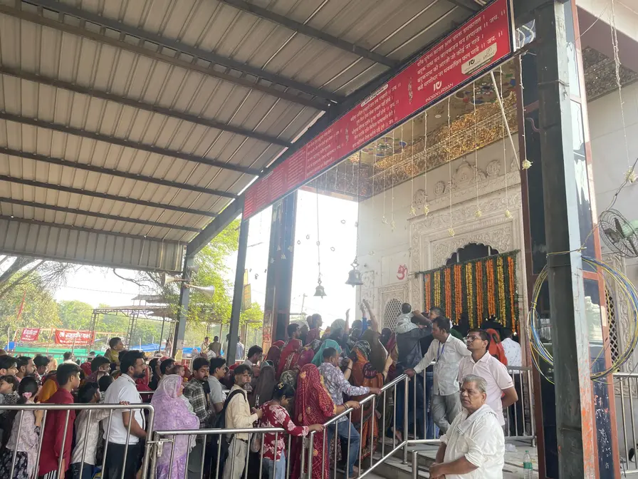 रींगस भैरूजी मंदिर में उमड़ी श्रद्धालुओं की भीड़, भक्तों ने किए दर्शन