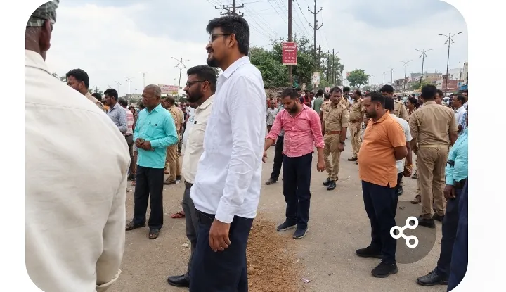 प्रशासन ने अतिक्रमण हटवाया