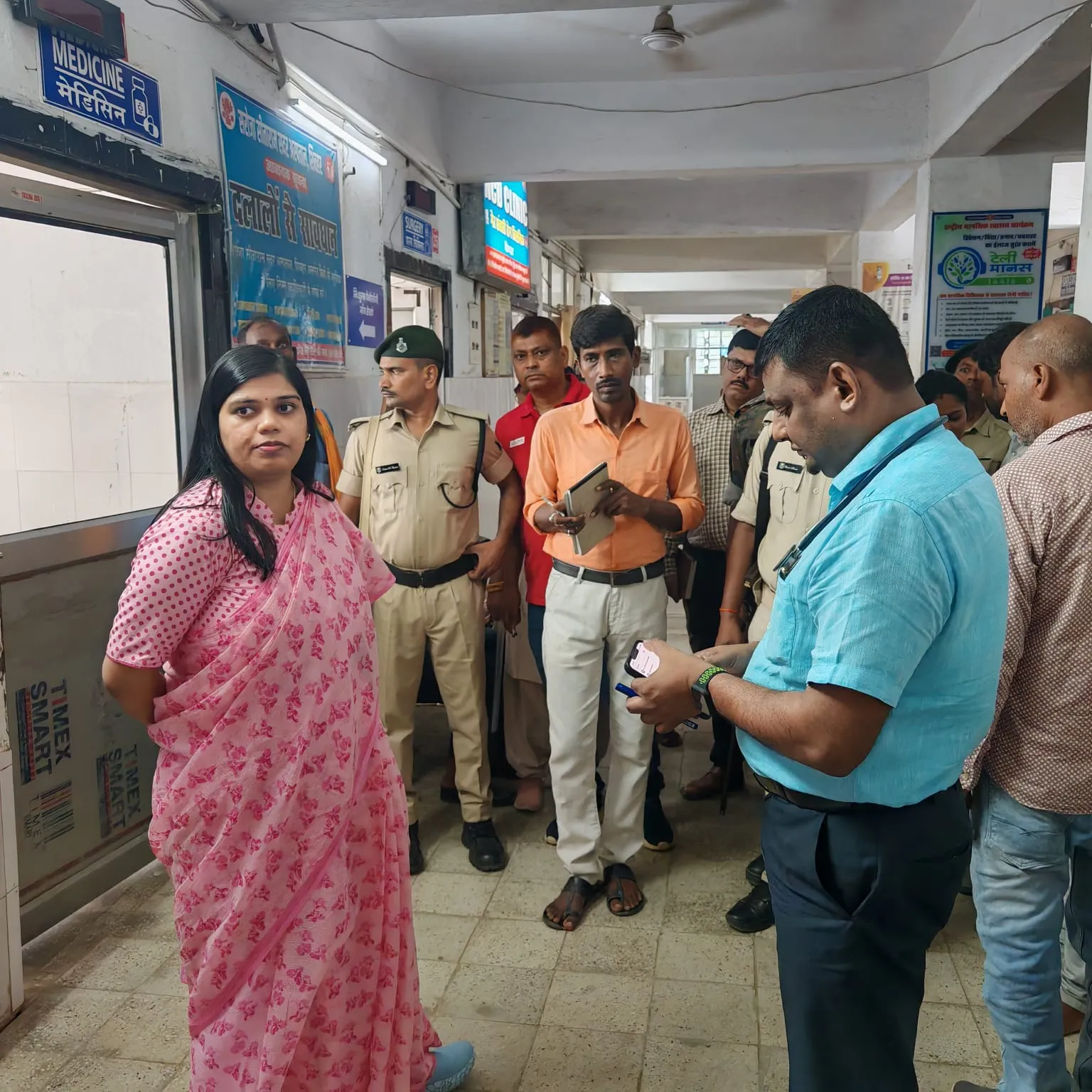 सदर अस्पताल के औचक निरीक्षण में अनुपस्थित चिकित्सकों पर कार्रवाई के निर्देश