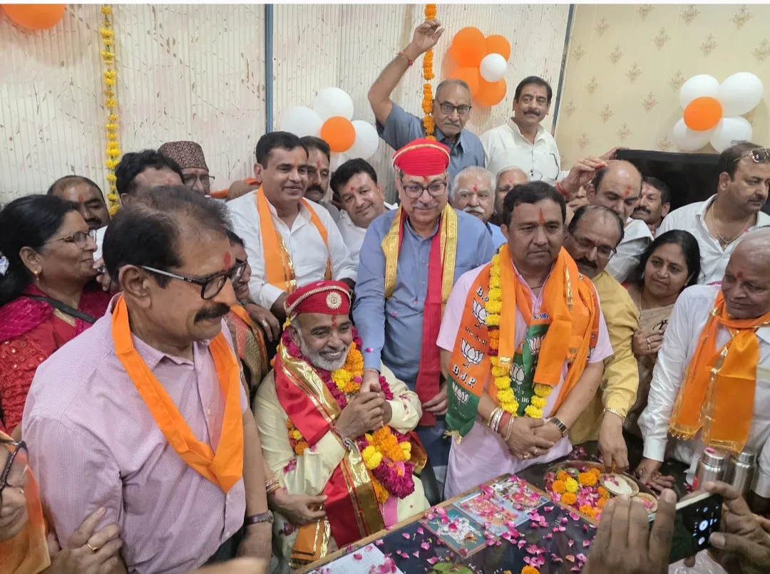 उदयपुर... उपमहापौर श्री दिनेश भट्ट ने संभाली सीट,,