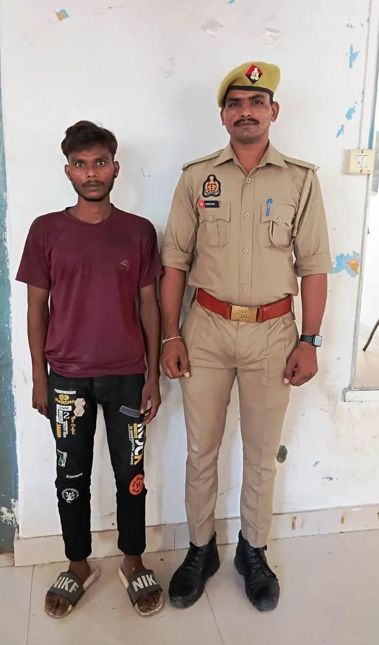 उन्नाव में पुलिस की कार्रवाई: दो वारंटी अभियुक्त गिरफ्तार, न्यायालय में पेश