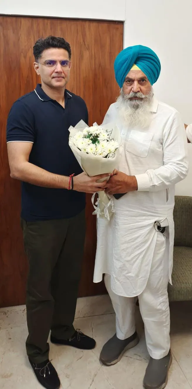 ਜਗਦੇਵ ਸਿੰਘ ਕਮਾਲੂ ਨੇ ਪੰਜਾਬ ਕਾਂਗਰਸ ਇੰਚਾਰਜ ਸਚਿਨ ਪਾਇਲਟ ਨਾਲ ਕੀਤੀ ਮੁਲਾਕਾਤ