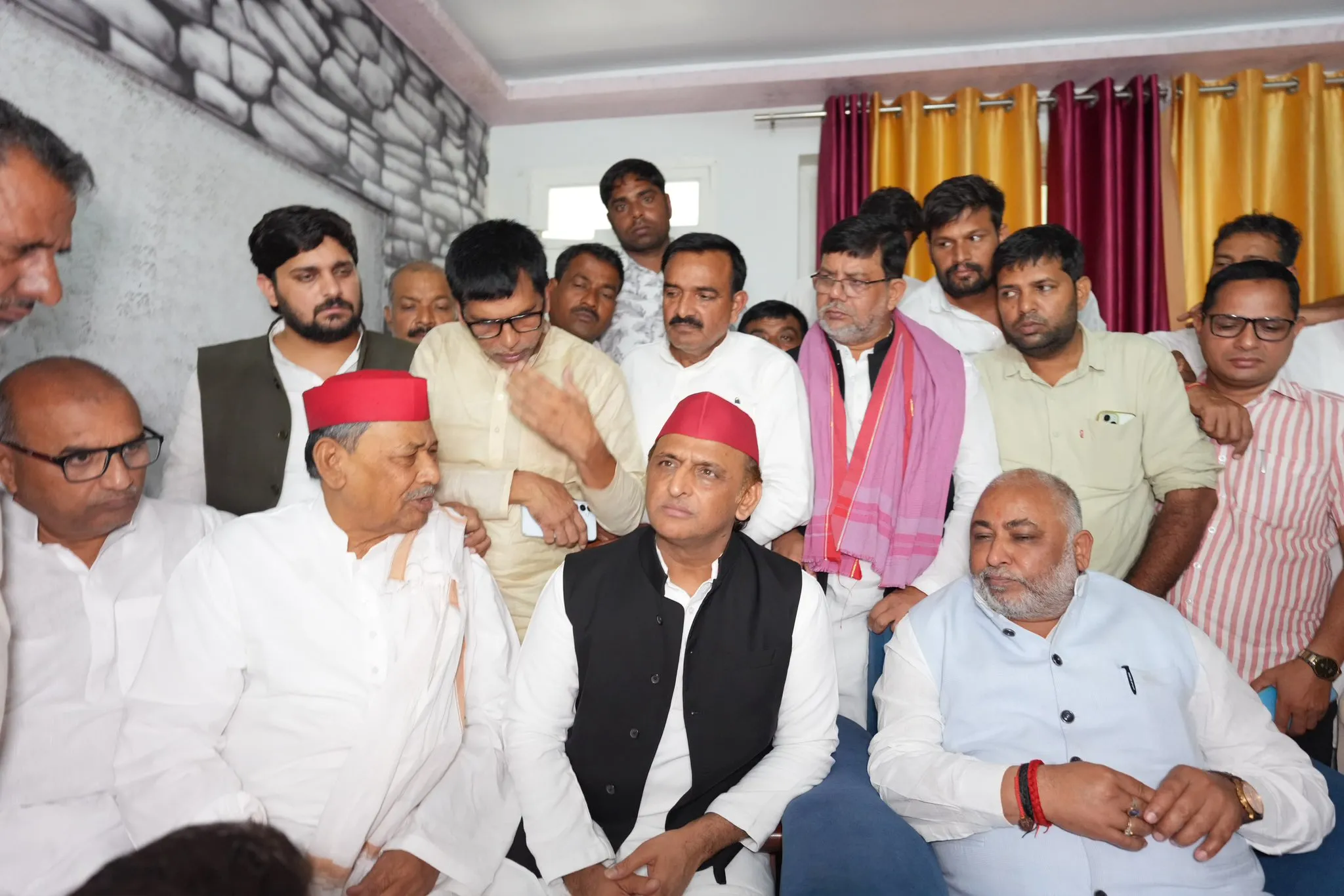 ामाजिक न्याय के पुरोधा रामगोविंद चौधरी के निधन पर शोक, विपक्ष में भी रही मुखर आवाज
