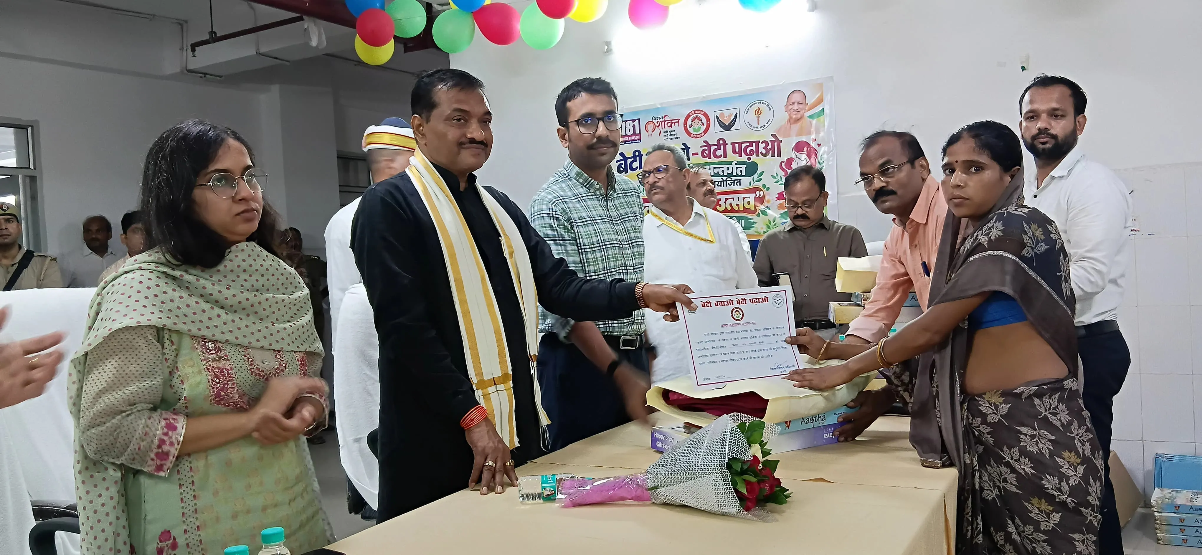 21 नवजात बालिकाओं की माताओं को बेबी किट देकर किया सम्मानित