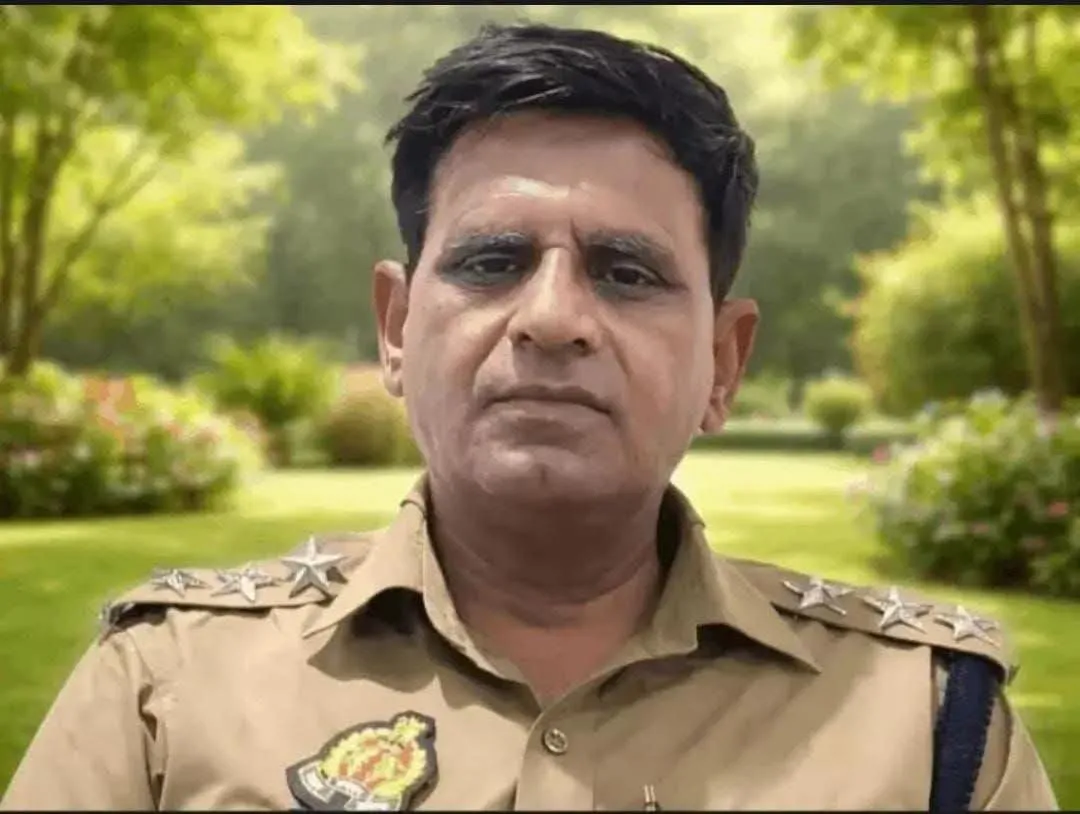 ब्रेकिंग न्यूज़ आगरा-लखनऊ एक्सप्रेसवे हादसे में घायल CO नरेंद्र सिंह की मौत, सैफई PGI में तोड़ा दम