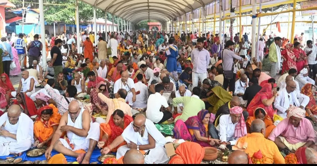 आस्था का महाकुंभ या व्यवस्था की अग्निपरीक्षा? 
गयाजी में एक ही दिन में 4.25 लाख का सैलाब, AI तकनीक बनी ढाल;
