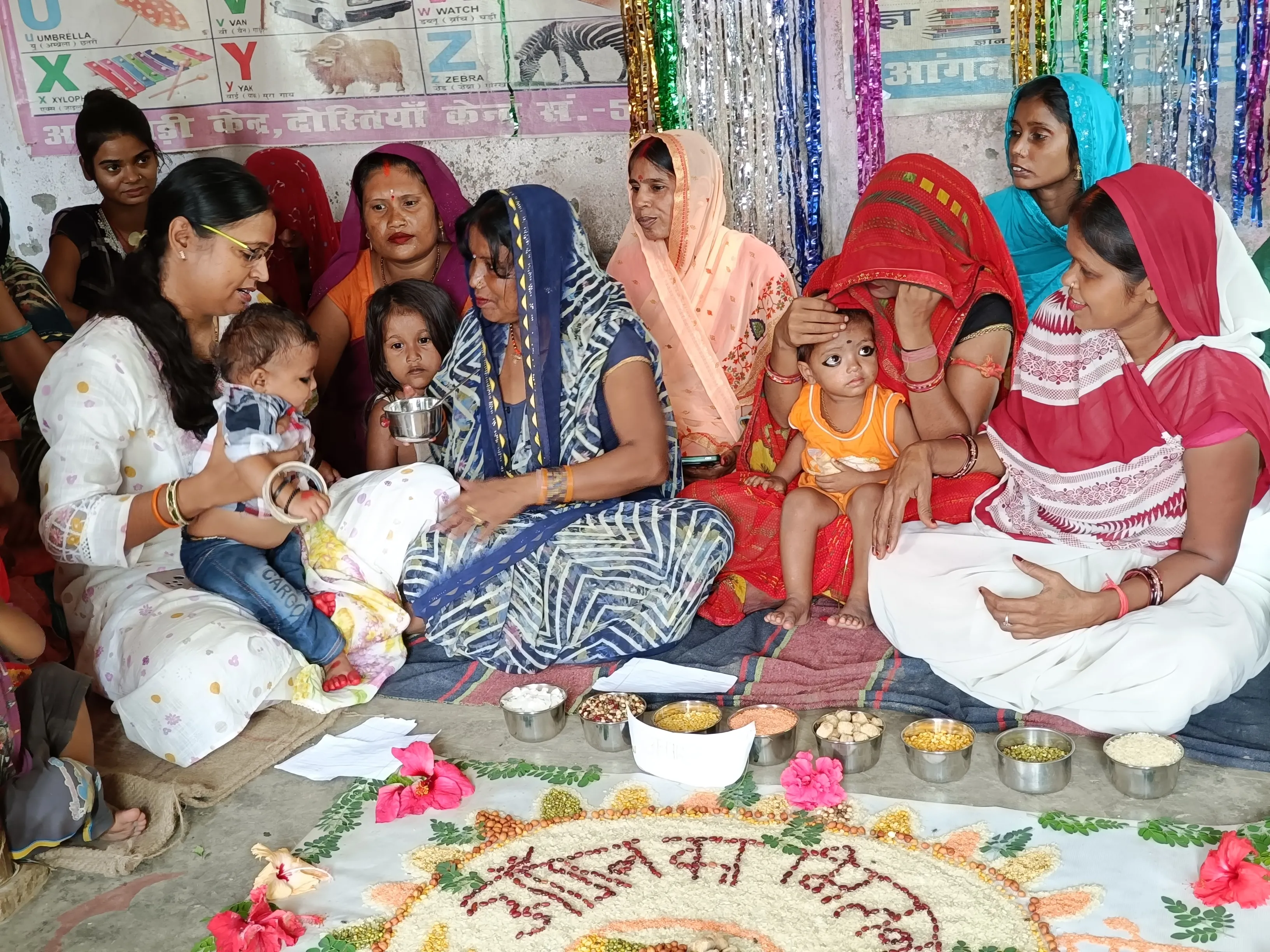 आंगन मिलन कार्यक्रम में बच्चों का अन्नप्राशन, पोषण के प्रति किया गया जागरूक