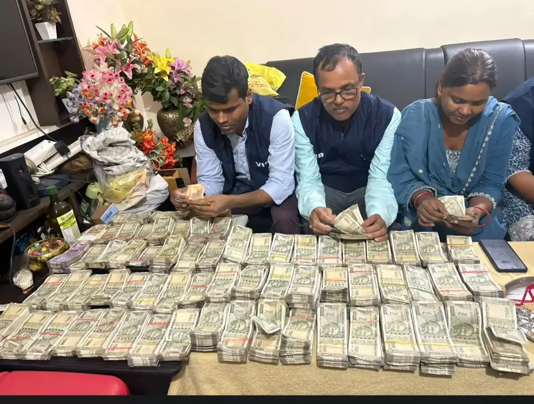 दानापुर से बेगूसराय तक नोटों की सेज: 
जब 'सप्लाई' और 'रजिस्ट्री' का गठजोड़ बना भ्रष्टाचार का कॉरपोरेट मॉडल,