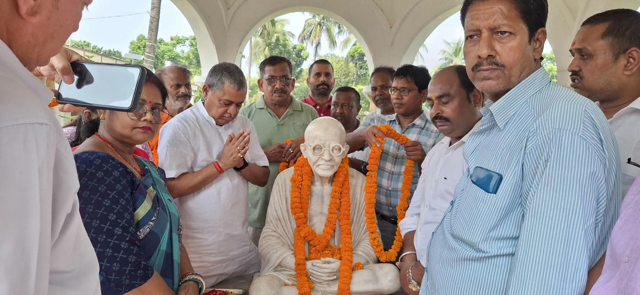 पूर्णिया कॉलेज, पूर्णिया में नगर भाजपा पश्चिम द्वारा आयोजित कार्यक्रम में विद्यालय परिवार एवं कार्यकर्ताओं के साथ