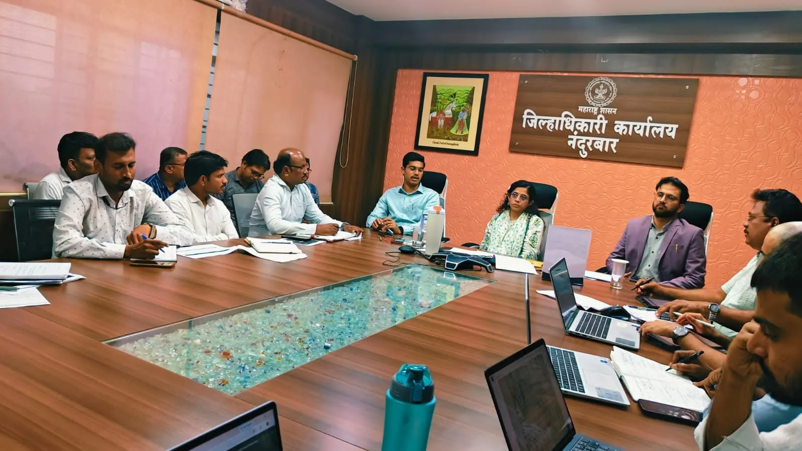 🏥 आरोग्य विभागाच्या साप्ताहिक आढावा बैठकीत तालुकानिहाय आरोग्य सेवांचा आढावा ! 
📍नंदुरबार जिल्हा