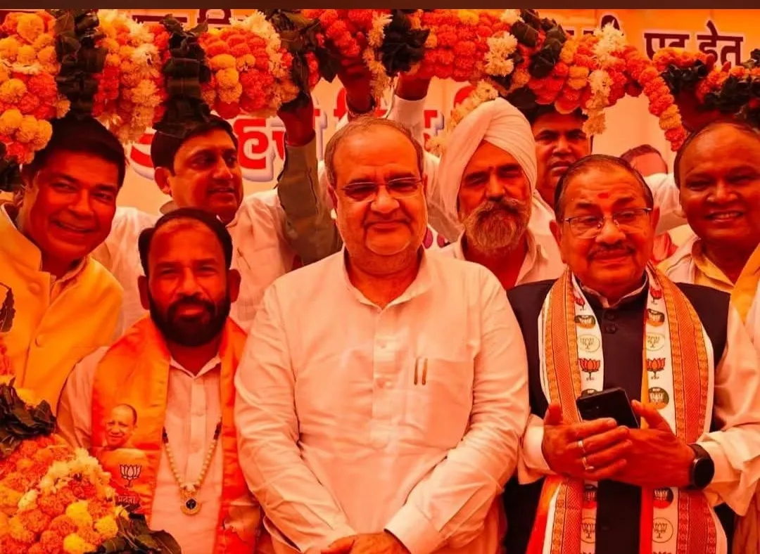 मिशन कंपाउंड में शक्ति प्रदर्शन के साथ हुआ नामांकन, 9 जिलों से उमड़ा जनसैलाब