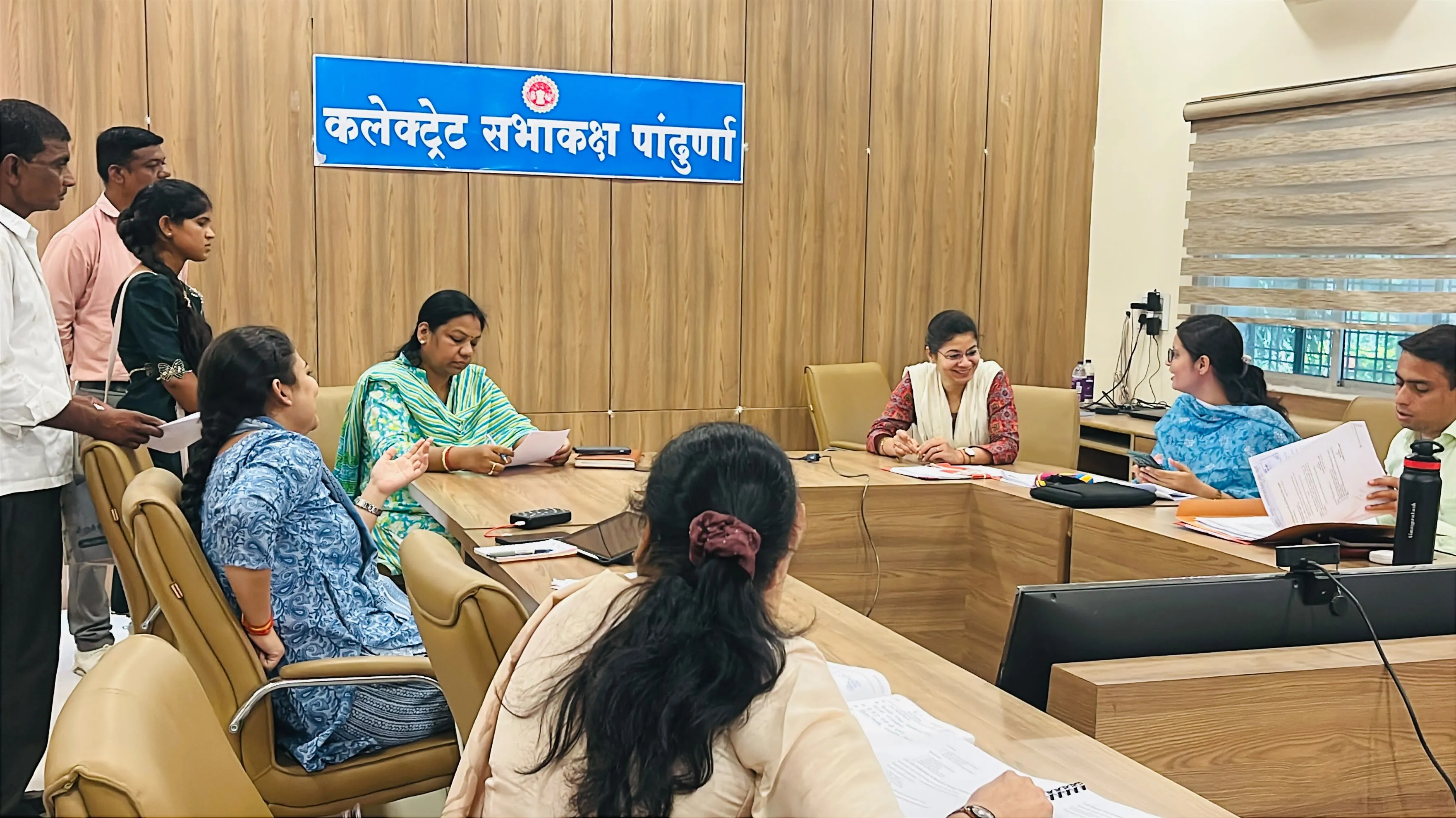 जनसुनवाई में प्राप्त आवेदनों पर अपर कलेक्टर श्रीमती ज्योति ठाकुर ने दिए त्वरित निराकरण के निर्देश