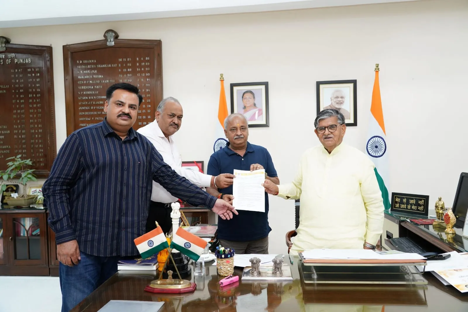 *अशोक सिंघल जन्म शताब्दी कार्यक्रम के लिए राज्यपाल गुलाब चंद कटारिया को निमंत्रण*