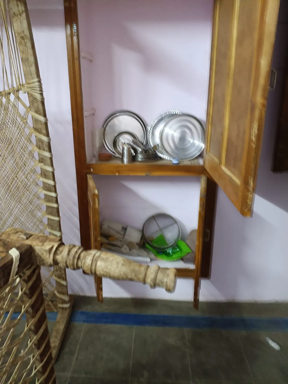 અરવલ્લી : શામળાજીના પાલ્લા ગામમાં તસ્કારો ત્રાટકી લાખ્ખોની ચોરી કરી બાઈક લઇ ફરાર