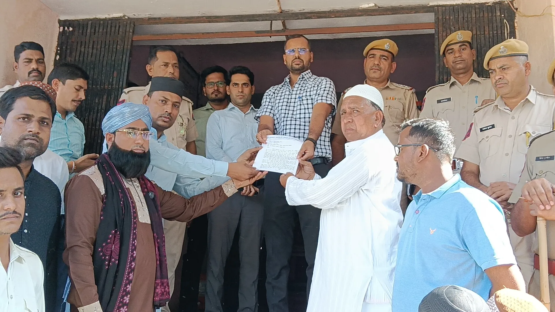 ईद मिलादुन्नबी जुलूस की अनुमति को लेकर अजुमन कमेटी ने मुख्यमंत्री को भेजा ज्ञापन, 16 अक्टूबर तक का दिया अल्टीमेटम