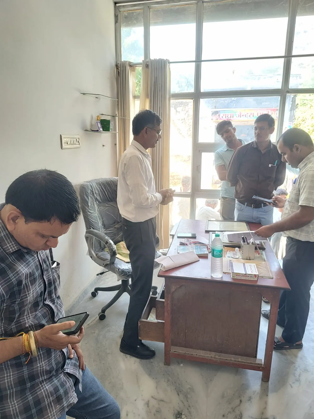 नीमकाथाना के निकट पाटन तहसील अंतर्गत ग्राम पंचायत धांधेला में झोलाछाप डॉक्टरों का साम्राज्य के संबंध में अब प्रशासनिक