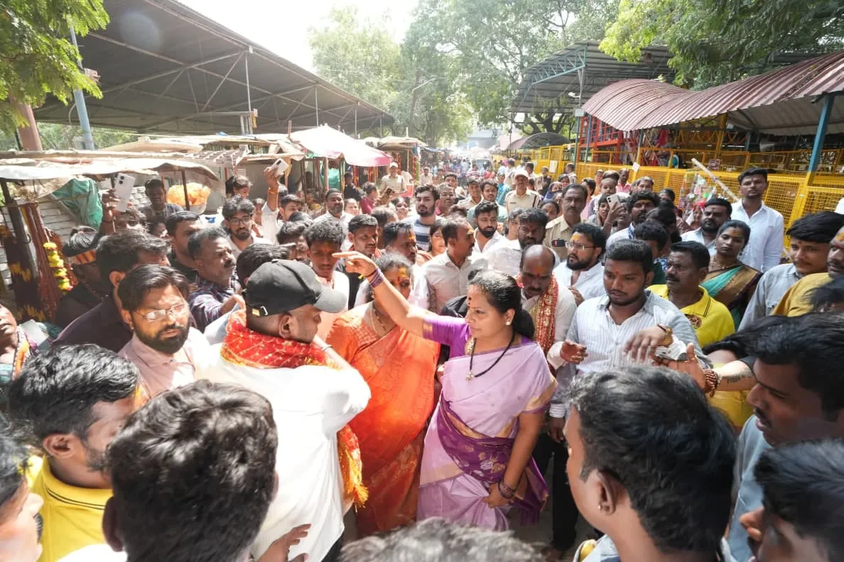 *ఫలక్ నుమా ఖాళీ మాతా మందిరం వద్ద భక్తులకు సరైన వసతులు కల్పించాలి*

*వేలాది మంది భక్తులు వచ్చే చోట కనీస సౌకర్యాలు ఏర్పాటు