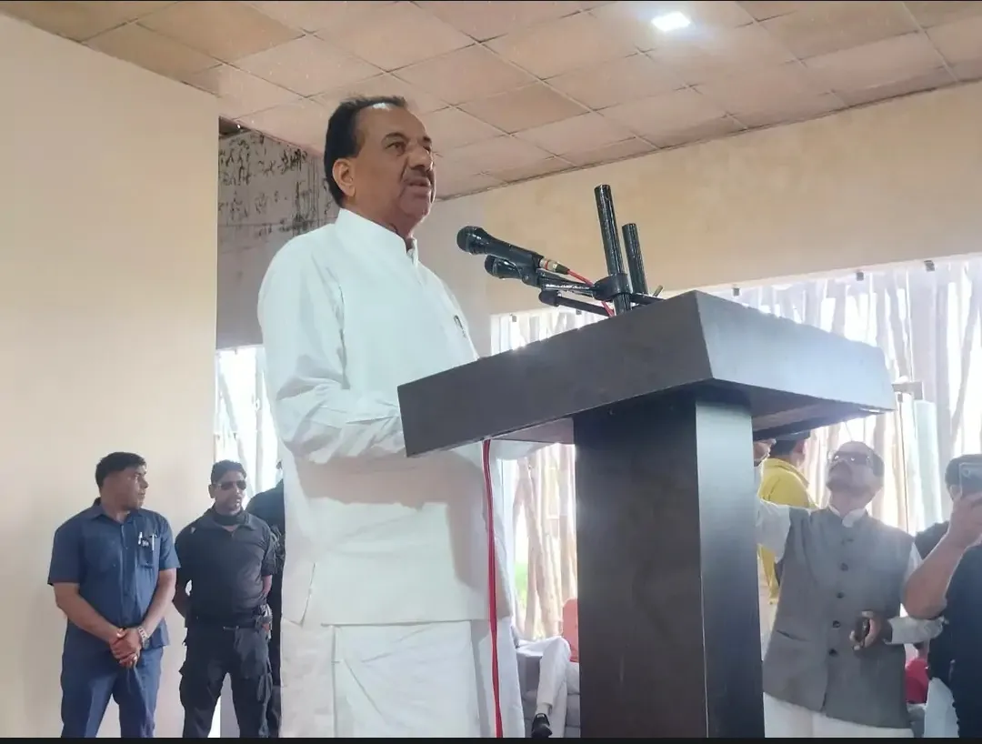 नेकपुर न्याय पंचायत को अमरोहा में शामिल कराने की मांग, सांसद कंवर सिंह तंवर ने दिया भरोसा।