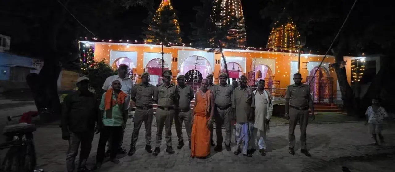 भिटौली दुर्गा माता मंदिर पहुंचे पुलिस अधिकारी, पुजारी से की बातचीत, सुरक्षा व्यवस्था का लिया जायजा