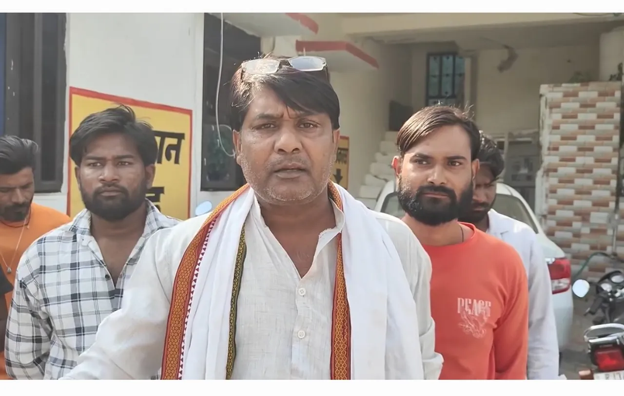 सपोटरा नगरपालिका के सफाई कर्मचारियों और ऑटो ड्राइवरों को कई महीनो से नहीं मिल रहा वेतन, ईओ ने एफआईआर की दी धमकी