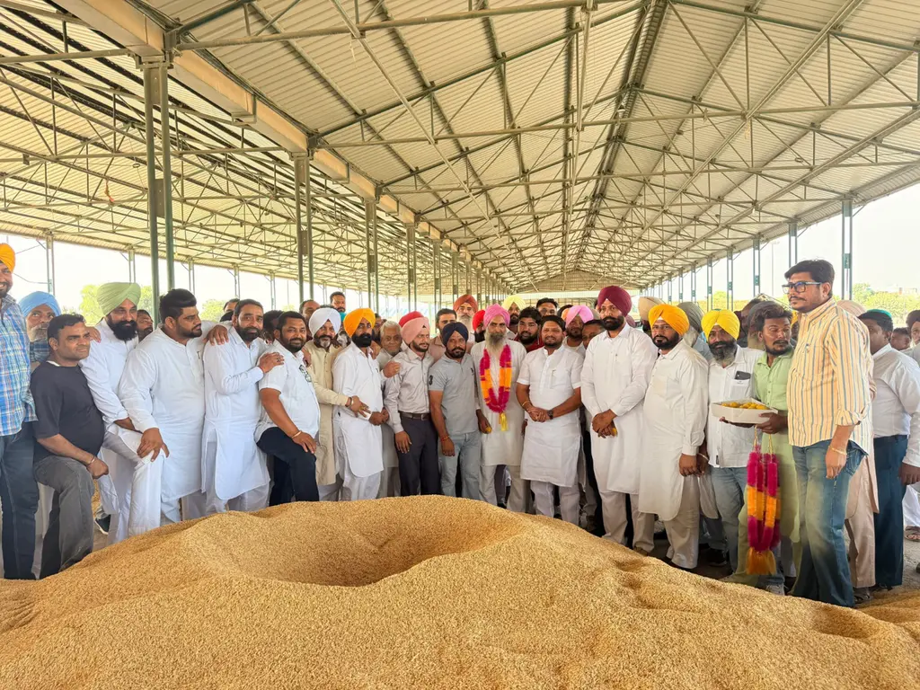 ਵਿਧਾਇਕ ਬਲਕਾਰ ਸਿੱਧੂ ਨੇ ਖਰੀਦ ਪ੍ਰਬੰਧਾਂ ਦਾ ਕੀਤਾ ਜਾਇਜ਼ਾ; ਕਿਸਾਨਾਂ ਨੂੰ ਨਿਰਵਿਘਨ ਖਰੀਦ, ਸਮੇਂ ਸਿਰ ਅਦਾਇਗੀ ਤੇ ਪਰਾਲੀ ਨਾ ਸਾੜਨ ਦੀ ਅਪੀਲ